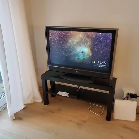 Practical Flat Connected With Garden * تروندهايم