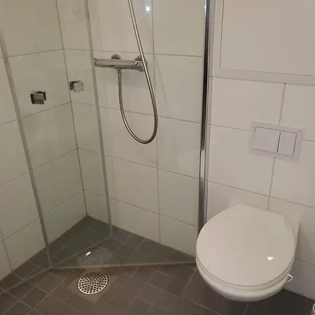 דירה Practical Flat Connected With Garden